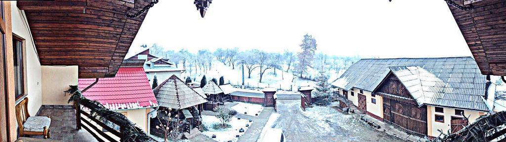Pensiunea Maramures Ocna Sugatag Ngoại thất bức ảnh